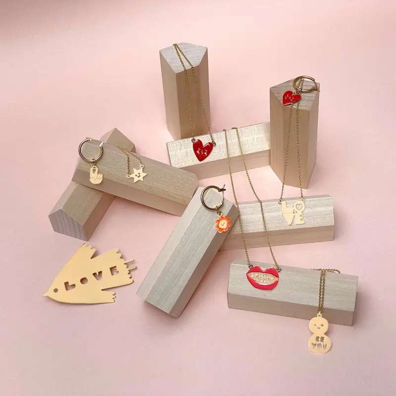 Collier Heart x Suzy Ultman Titlee – Image 3